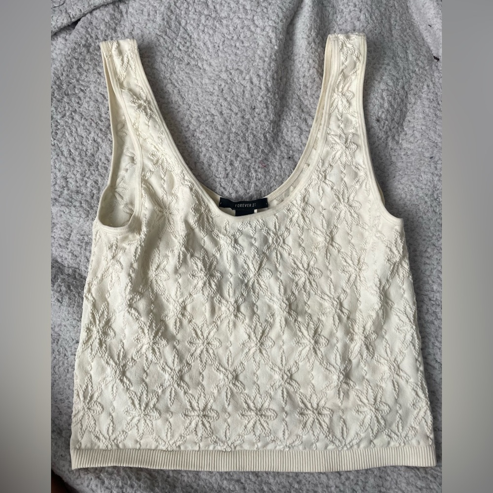 Forever 21 crop top with design